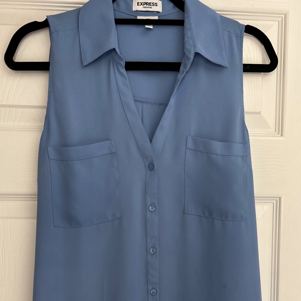 Express Portofino sleeveless top in light blue, size L